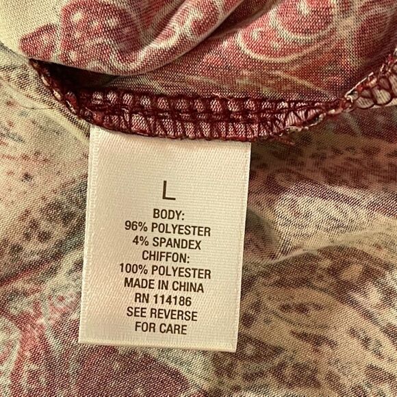 Roz & Ali Sleeveless Paisley Print Blouse - Large - Picture 7 of 8